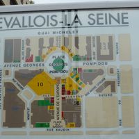 この地図の「10」がホテル　「31」がスーパーモノプリ