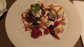 待ち合わせや鑑賞後の休憩におすすめ