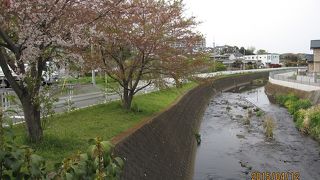 蛯名耕地の潅漑や運搬などに使われた歴史的にも重要な川でした。