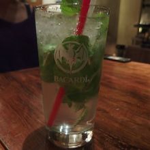 テキーラベースの目面しいモヒート