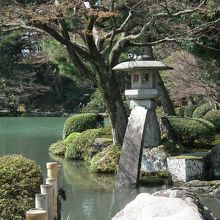兼六園の徽軫灯籠