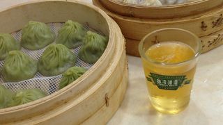 日本人がかなり多いです