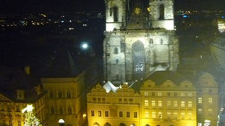 塔へのエレベーターがなぜか動いていなかった