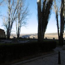 ベラルデ通りの広場