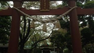 御祭神は誉田別命。八月には例大祭も行われます。