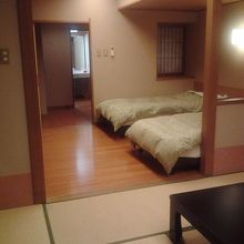 和室と洋室のある広いお部屋です