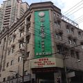 駅近のエコノミーホテル、Hao Du Hotel