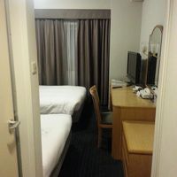 入り口から。狭いです。