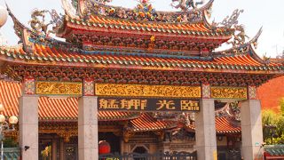 台北で有名な寺院