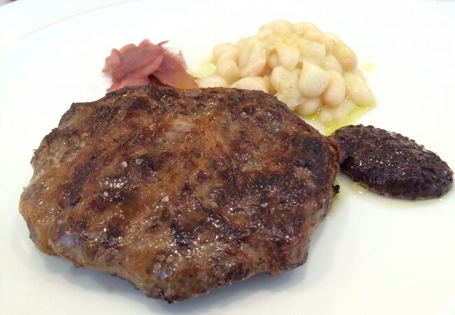 ボリュームが乏しいハンバーグランチ@赤坂