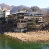 遊歩道から見た柏屋、素敵でした♪