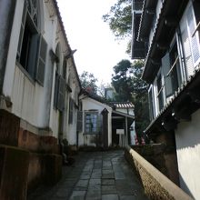 神学校と天主堂の間の路地