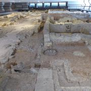 新劇場の地下が古代ローマ遺跡！