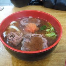 山西蕃茄牛肉刀削麺 