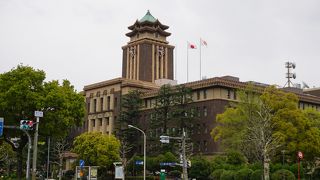 横浜の三塔のイメージに近いかなあ