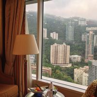 ワインはバースディのサービスでした