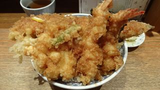 並ぶ価値ありの天丼