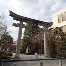 五芒星が掲げられている「一の鳥居」