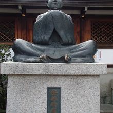 安倍晴明公の像