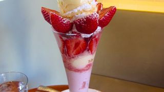 門前仲町に来たら是非食べて欲しいパフェです