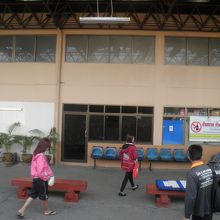 プラットフォーム