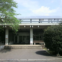 憲政記念館の中にある一時の休憩を求める建物です。