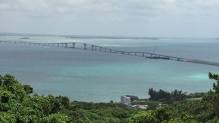伊良部大橋と宮古島を見渡すスポット
