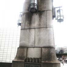 秋葉原の象徴的な橋です