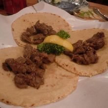 Tacos de Res（牛肉のタコス）