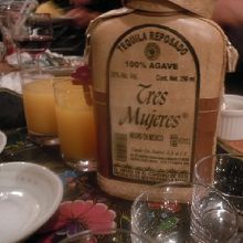 Tres Mujeres（トレス・ムヘーレス）