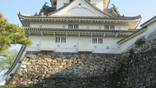 山内一豊が築いた城です。