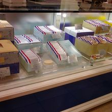 すっきりしたパッケージです。