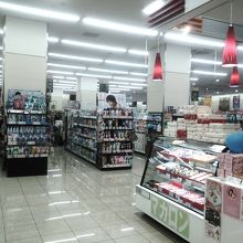 日本一 ららぽーと柏の葉東急ストア店内