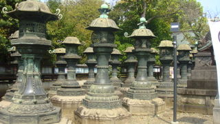 様々な形の灯篭