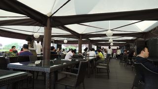 新羅免税店への立ち寄り、ツアーに入ってました。