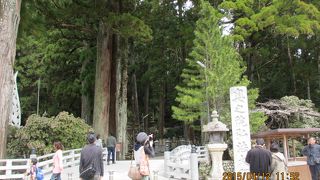 奥の院への入口