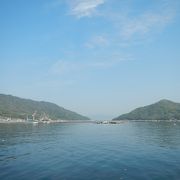 本州と橋で繋がっている島ですが、広島からのアクセスは船が便利