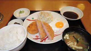 庶民の味方！ハムカツ定食もあります！
