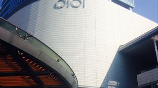 女性のファッションならここで間違いなし。