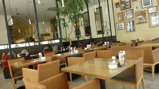 時間を気にせず 楽しめるレストランです