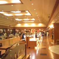 夕食会場です。