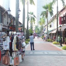 ブッソラー ストリート