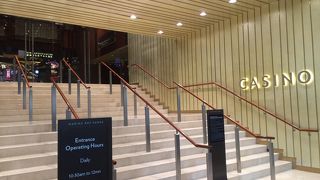 マリーナベイサンズに来たらぜひ立ち寄ってみるといいです