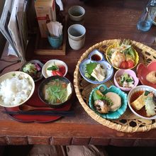 ボリュームある、田舎ゆば膳1780円