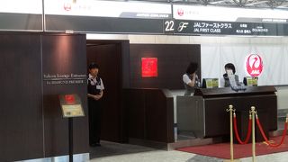 この時期にプレミアクラス専用の入口が出来ました。