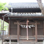 長喜院に隣接する神社