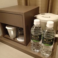 ミネラルウォーター付き。