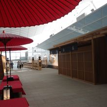 中央奥が2/1程の長さの日本橋