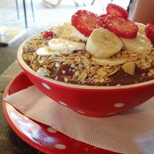 バナナたっぷりのアサイーボール