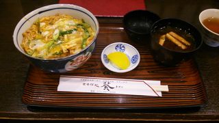 京都名物「衣笠丼」